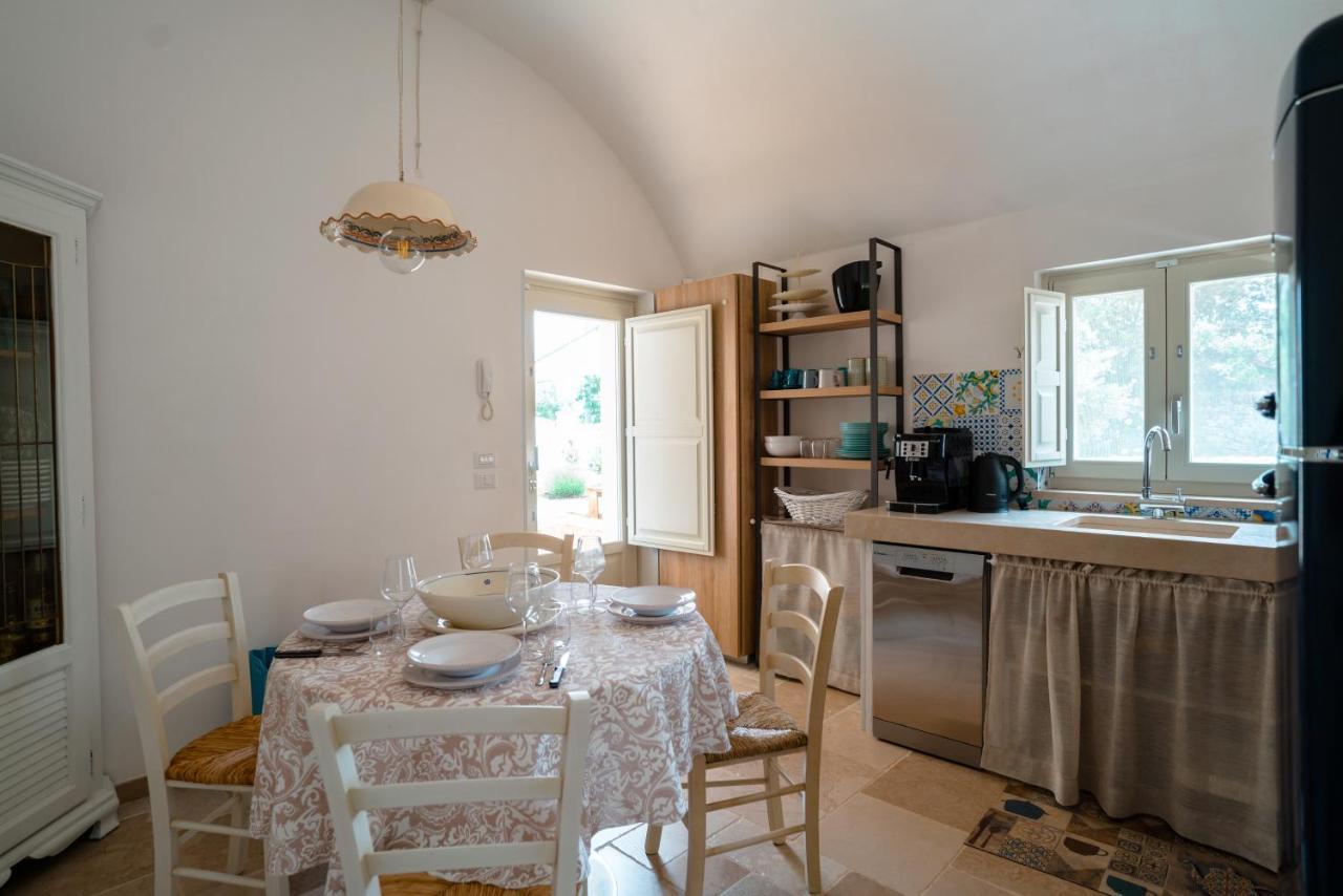 Trulli Audendum Villa มาร์ตินาฟรังกา ภายนอก รูปภาพ